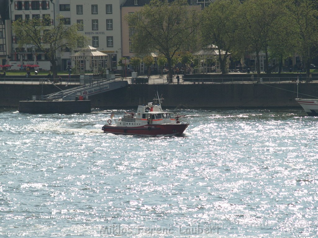 Uebungsfahrt Loeschboot und Ursula P32.JPG